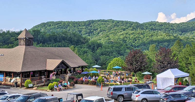 Grillin & Chillin: Dinner & Summer Concerts - Sugar Mountain, North ...