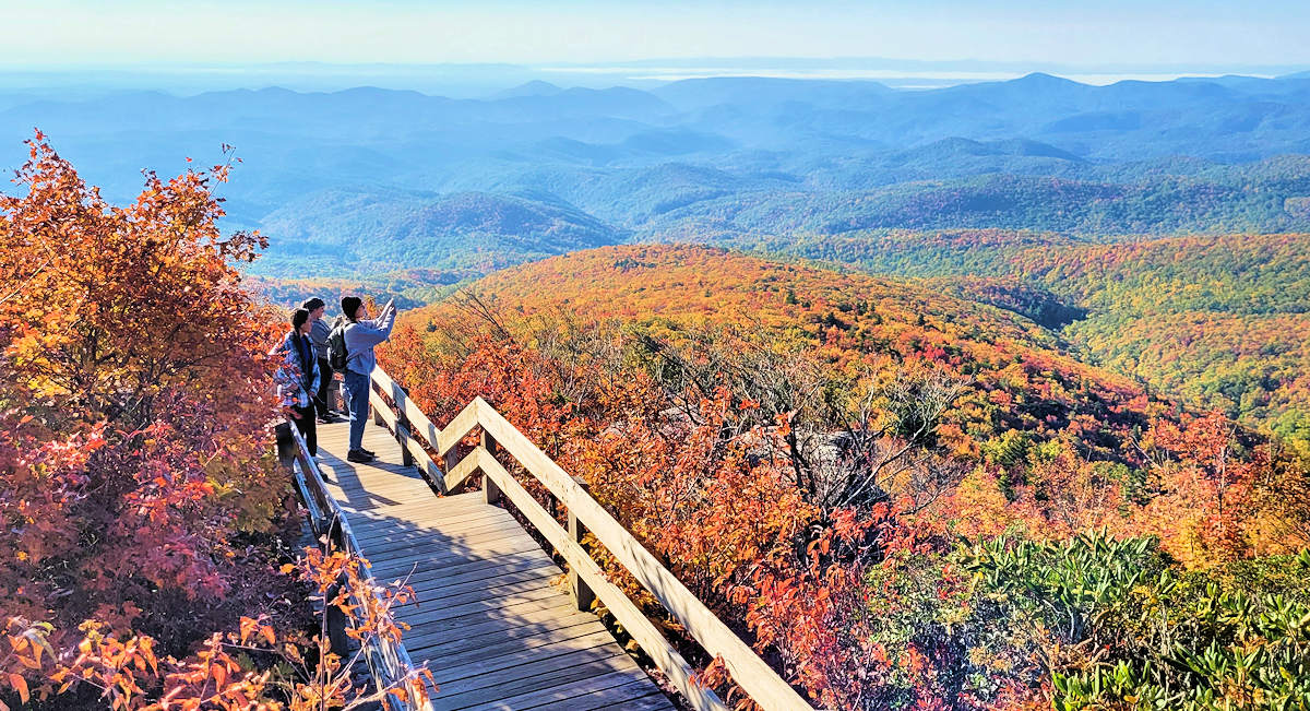 Best Hikes in Blue Ridge Mountains of NC